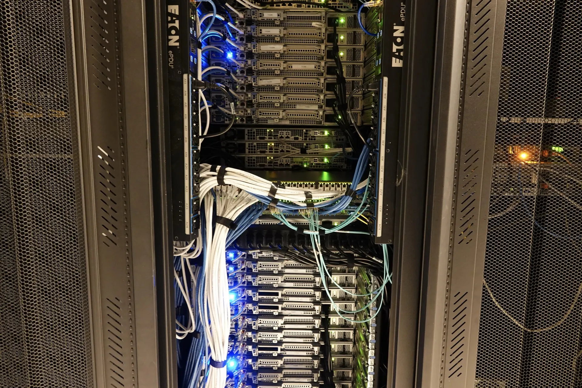 Customer cabinet at THG1
