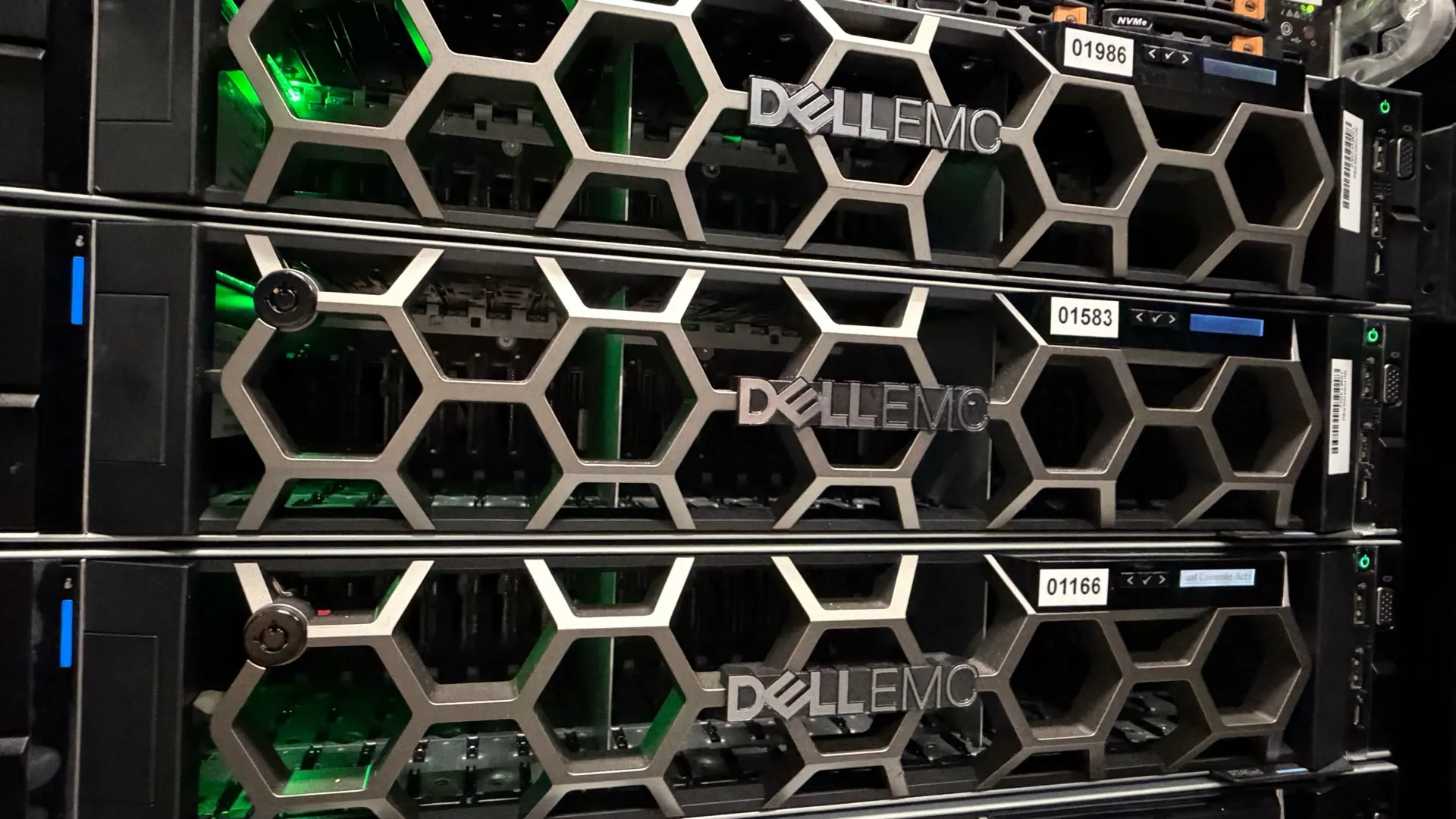 Network operator gear at THG1